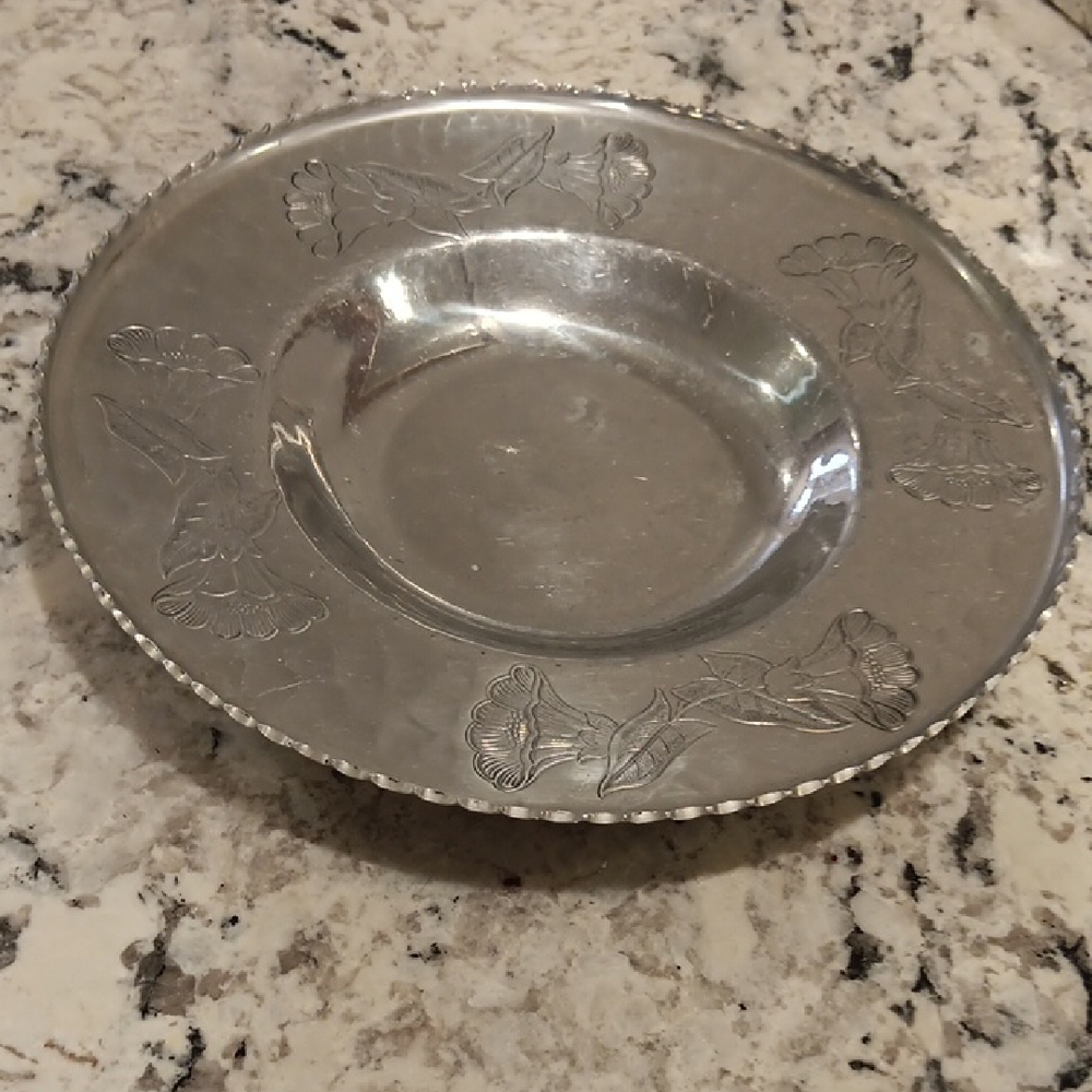 Vintage Wrought FARBERWARE hammered Aluminum plate/platter